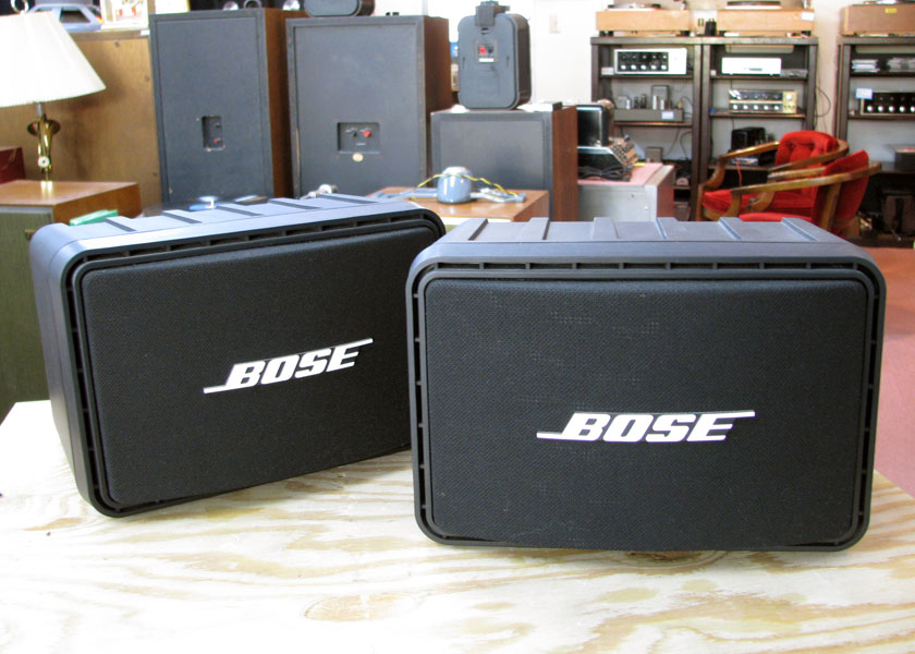 オーディオ機器 スピーカー BOSE 111AD スピーカー - 中古オーディオの販売や買取ならジャストフレンズ