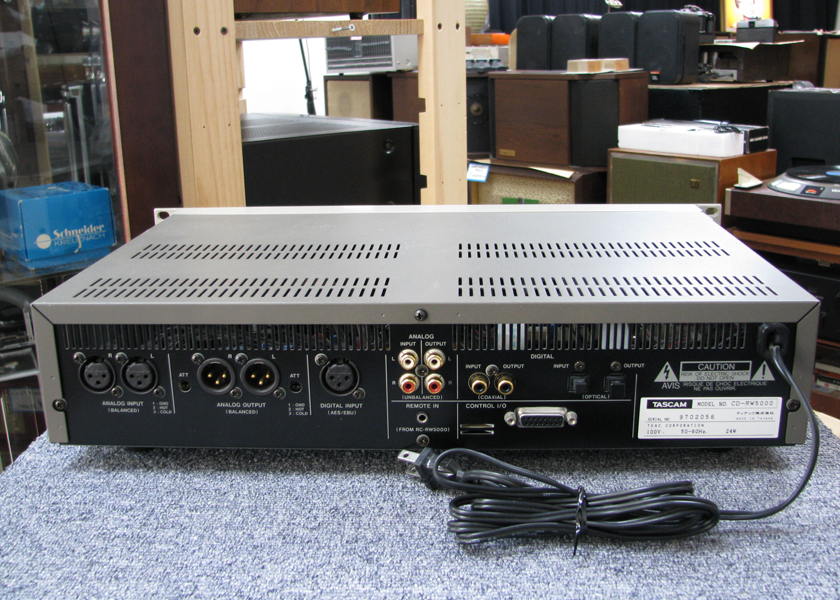 TASCAM  CD-RW50003