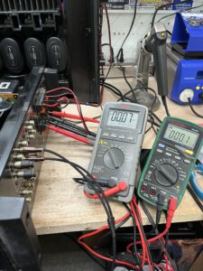 Sansui AU-607 DCオフセット測定 0.87mV