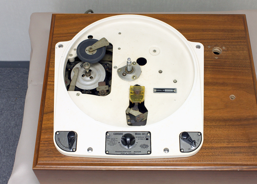 Garrard 301 ユートピア製キャビネット - 中古オーディオの販売や買取ならジャストフレンズ