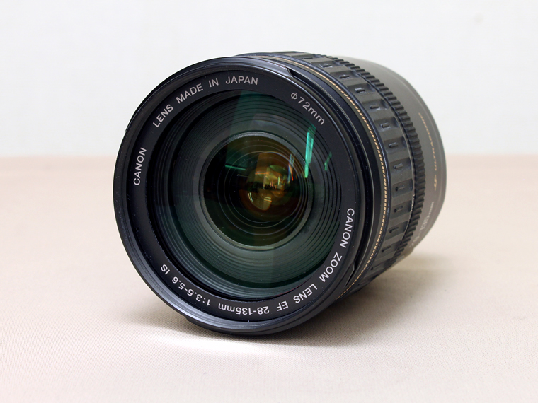 CANON ZOOM LENS EF 28-135mm 3.5-5.6 IS 2