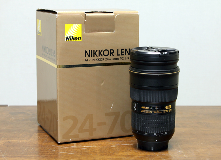 Nikon AF-S Nikkor 24-70mm f/2.8G ED  1