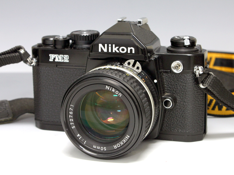 Nikon FM2 フィルムカメラ レンズ付き-ritaandrade.org.br