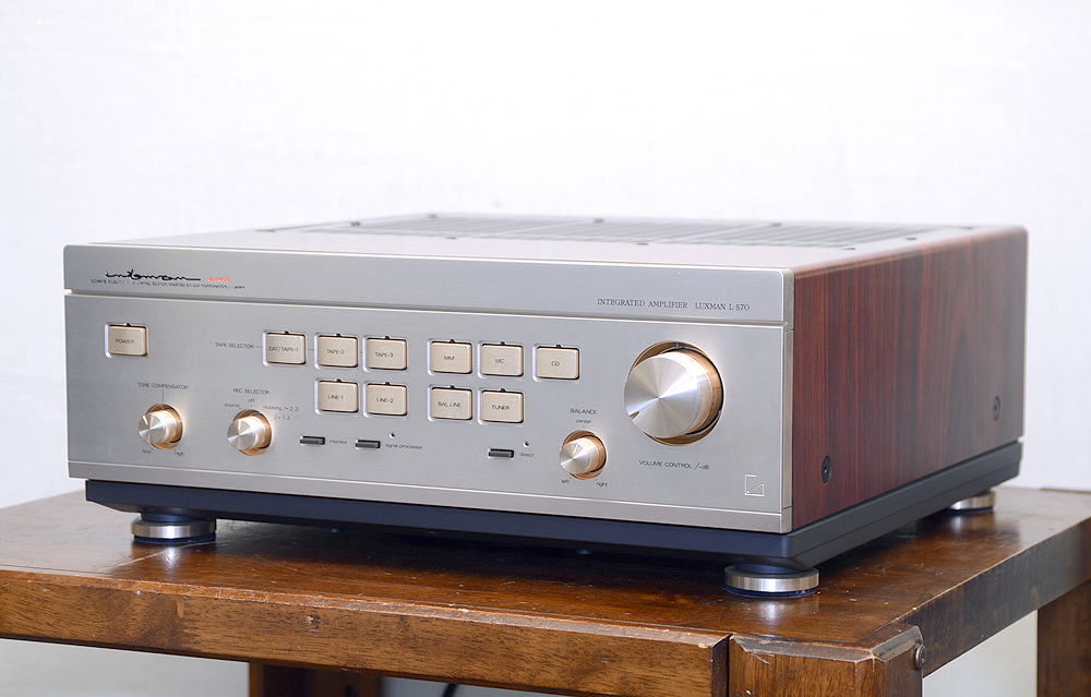 LUXMAN L-570 プリメインアンプ1枚目