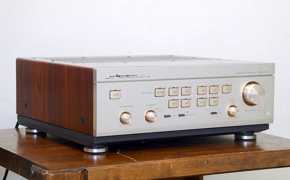 LUXMAN L-570 プリメインアンプ2枚目