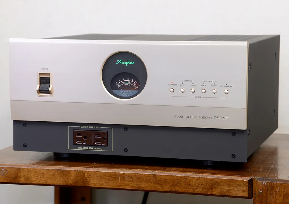 Accuphase PS-1220 クリーン電源2枚目