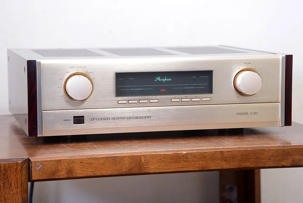 Accuphase C-270 ステレオプリアンプ2枚目