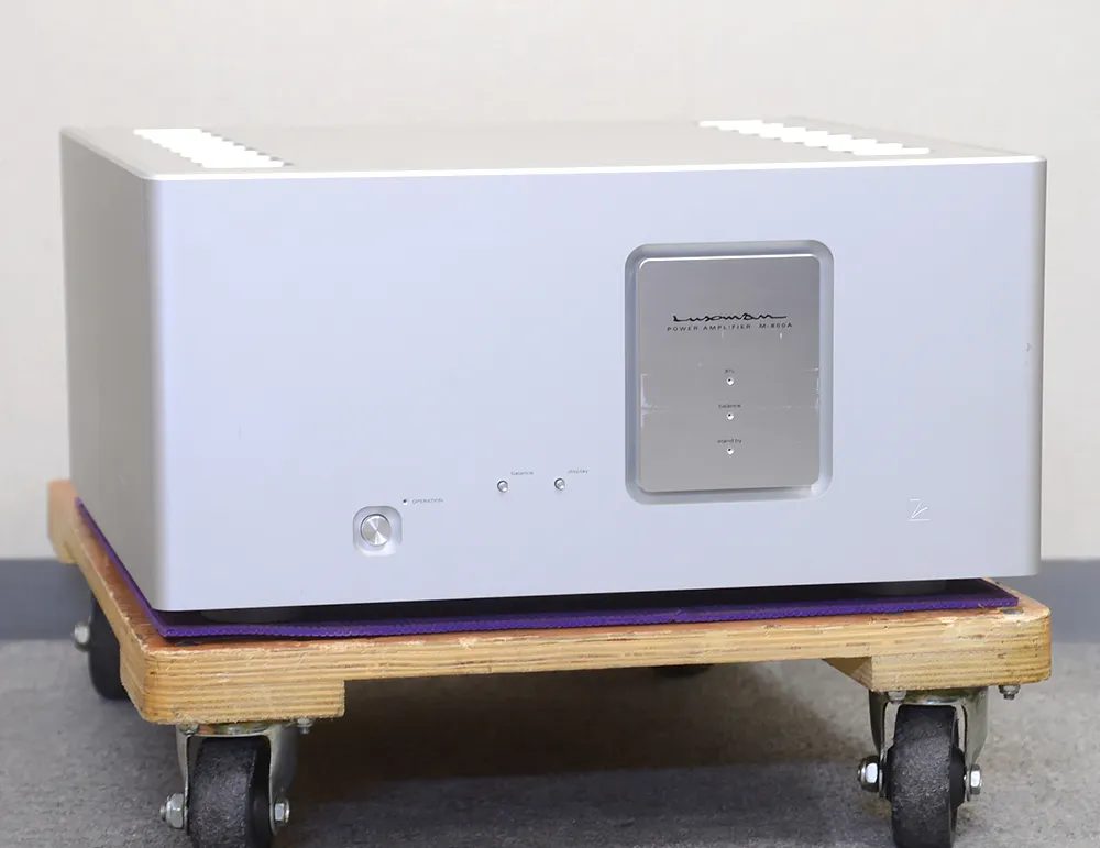 LUXMAN M-800A ステレオパワーアンプ2枚目