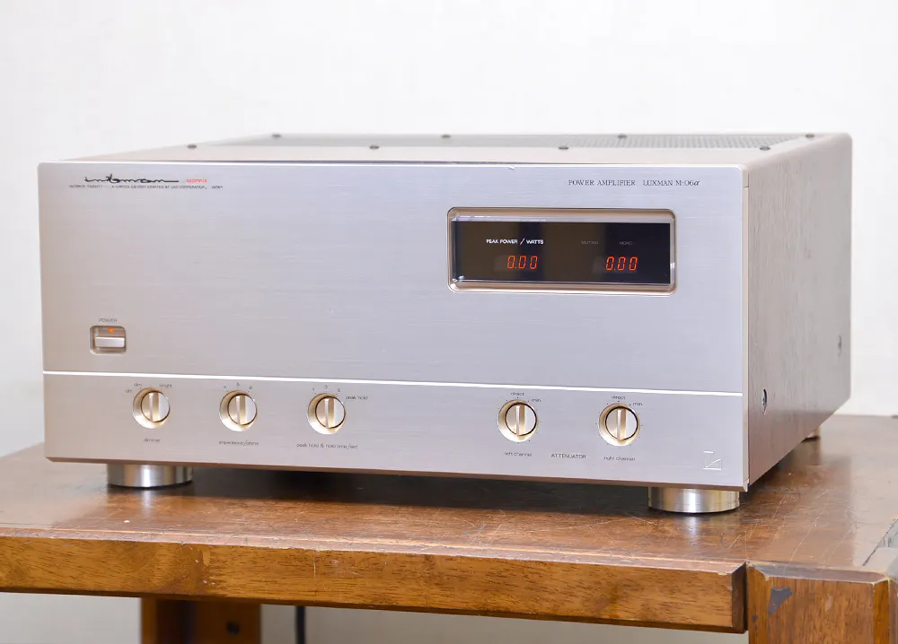 LUXMAN M-06α パワーアンプ