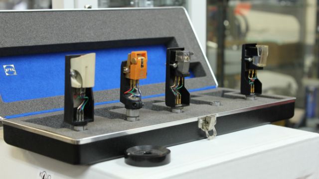 オーディオアクセサリー