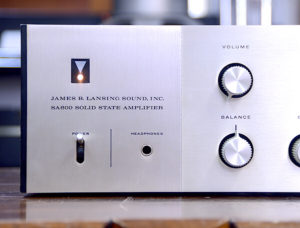JBL SA600 フロントパネル
