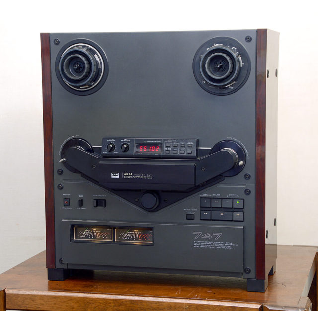 AKAI GX-747
