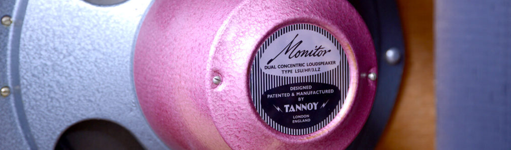 モニターレッド