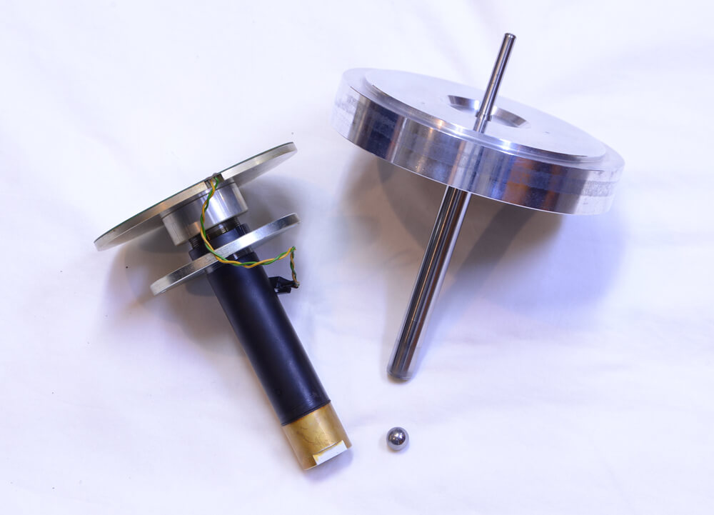 シャフト、軸受け