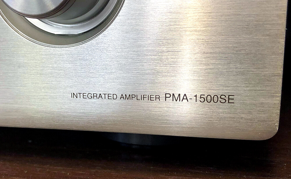 メーカー、型番の写真