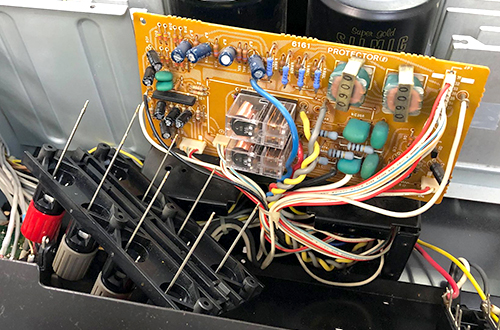 山水スピーカー端子