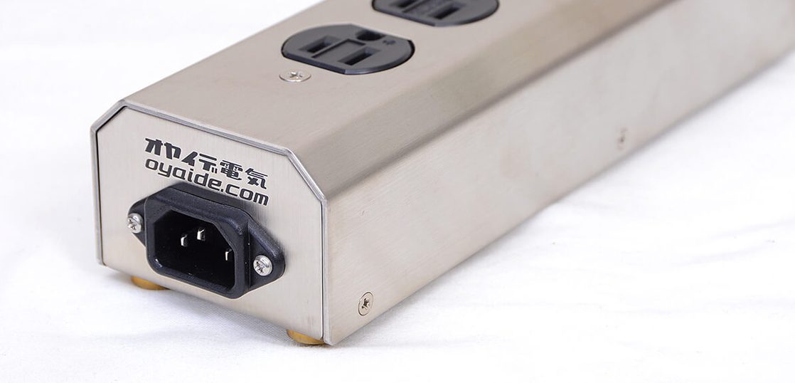 オヤイデ　電源タップ