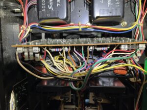 Sansui AU-607 電源基板周辺の配線と部品配置